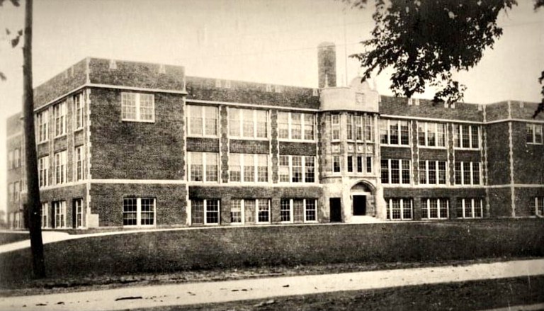 Carlinville High School in 1924