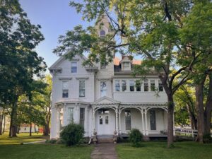 Present day home of the Macoupin County Historical Society.